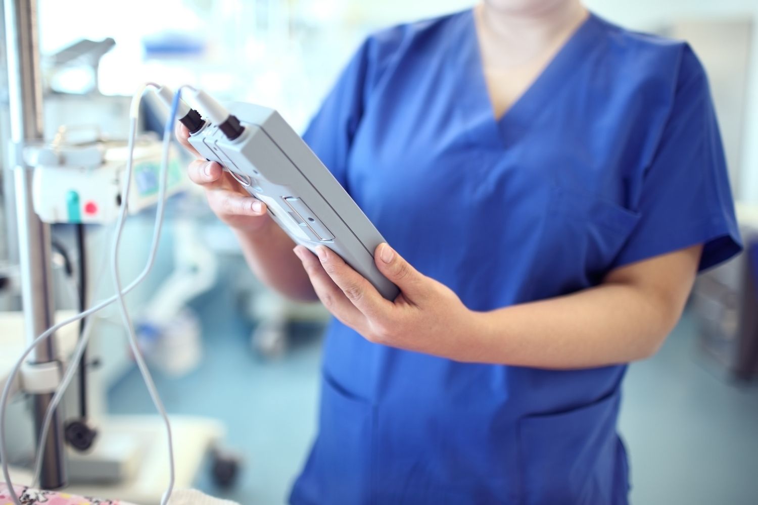 Dispositifs médicaux et techniques : comment accélérer leur adoption par les professionnels de la santé ?