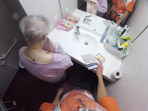 aide-soignant, toilette, lavabo, tutoriel, immersif, revinax